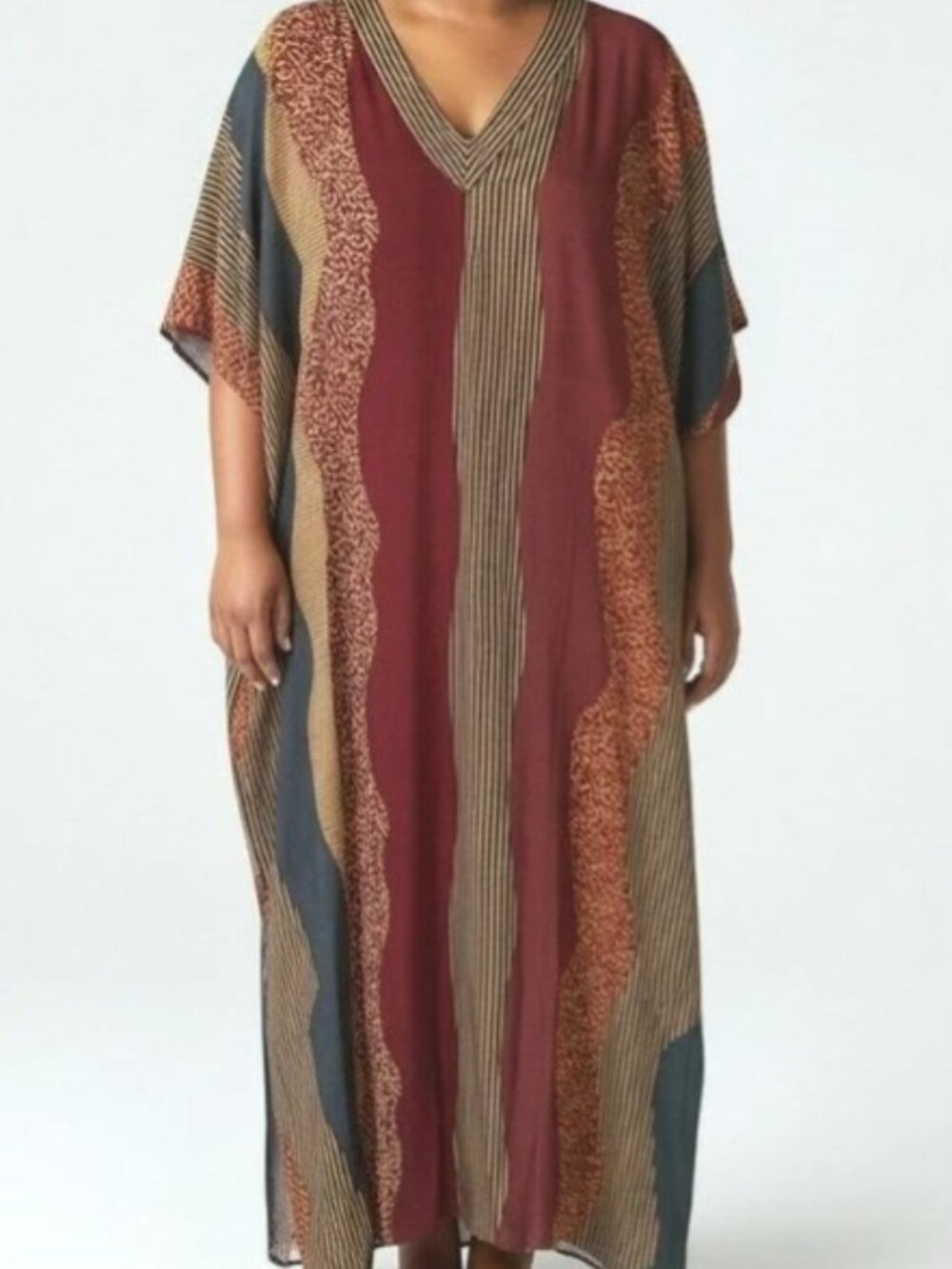 Flattering Caftan V-Neck Maxi Dress in Burgundy / Multicolors